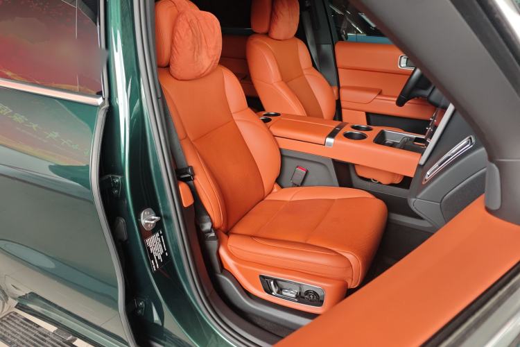 Used Li Auto L8 2023 Pro Model
