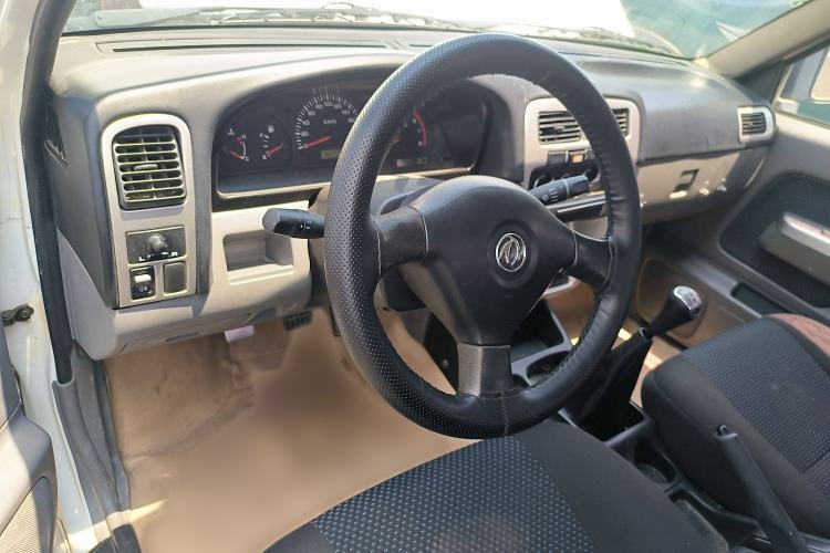 Used Dongfeng Ruichi 2013 2.4L Gasoline Two-Wheel Drive Standard Version ZG24