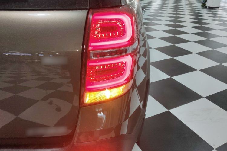 Used Chevrolet Captiva 2015 2.4L 4x4 Flagship Edition 7-Seater
