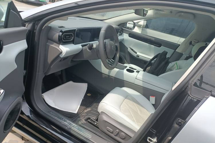 Used Leapmotor C01 2024 All-Electric 625 Deluxe Edition Driver Seat