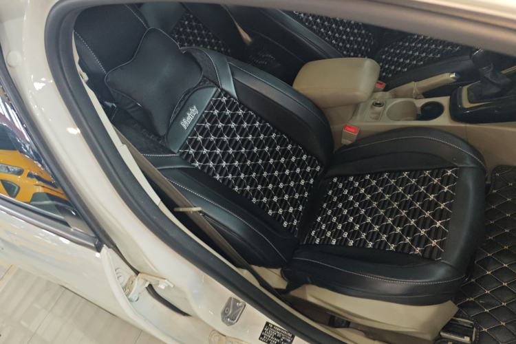 Used Ford Focus 2012 Sedan 1.6L Manual Fashion Edition
