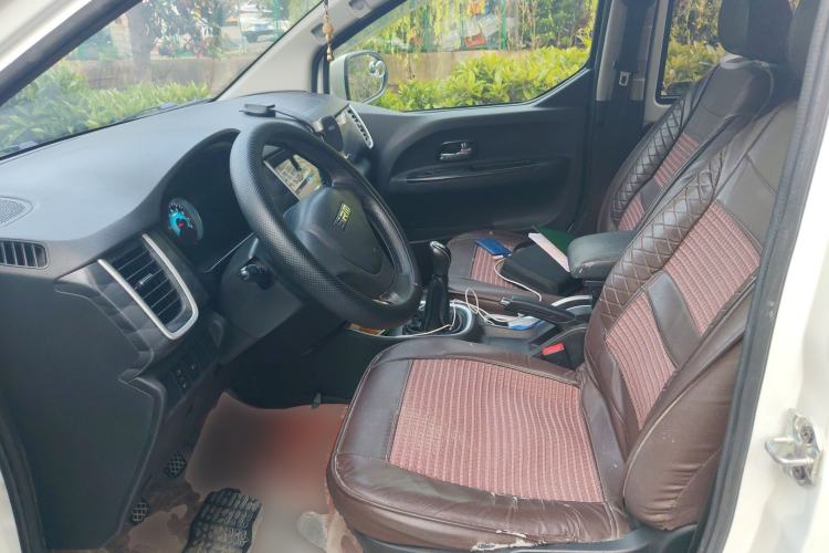 Used Jinbei Gold Hiace 2023 1.5L Passenger Vehicle Engineering Lion 5/6/7 Seater Left Front Seat