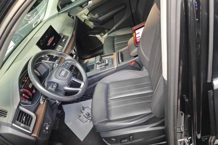 Used Audi Q5L 2022 Updated Version 40T Luxury Elegant Edition
