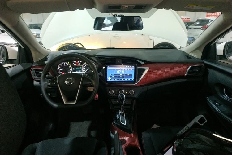 Used Nissan Lannia 2019 1.6L CVT Cool Edition China VI Center Console