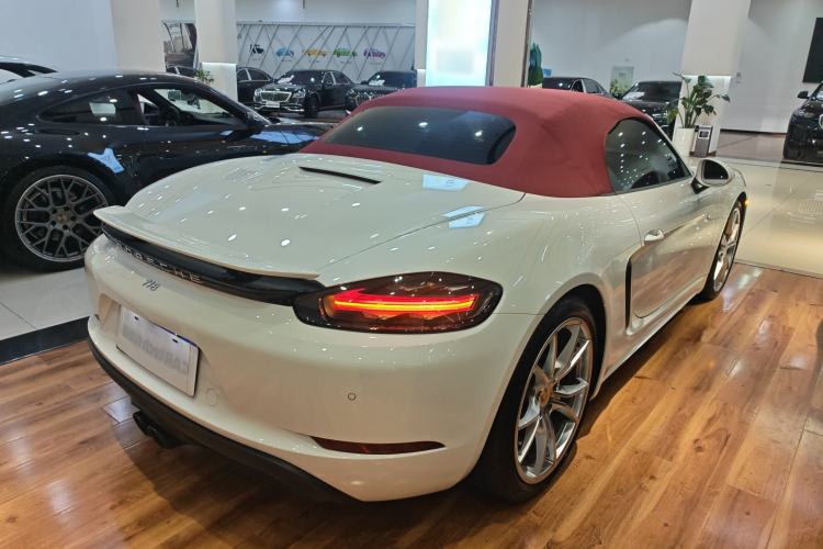 Used Porsche 718 2022 Boxster 2.0T Rear Right 45 Deg