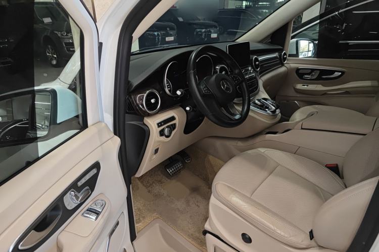 Used Mercedes-Benz V-Class 2017 V 260 L Prestige Extended Edition