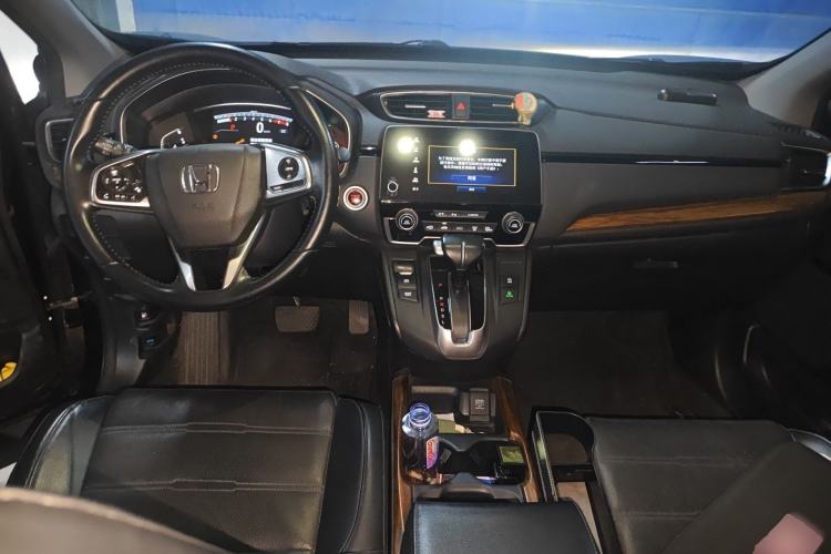 Used Honda CR-V 2019 Brilliant Edition Plus 240TURBO CVT Two-Wheel Drive Fashion Version China VI Emission Standard Center Console