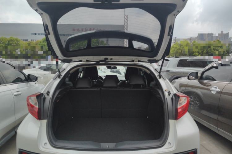 Used Toyota IZOA 2021 2.0L Enjoy Edition
