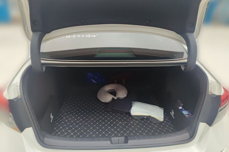 Used Honda Civic 2023 240TURBO CVT Dynamic Edition Trunk