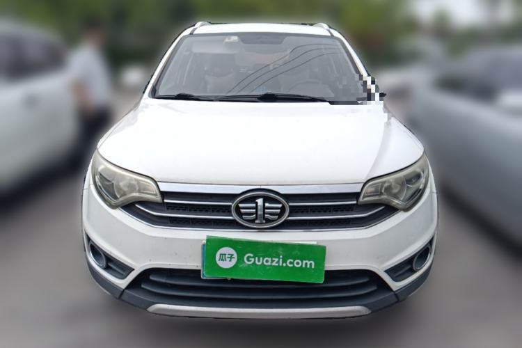 Used FAW Senya R7 2016 1.6L Manual Luxury Model
