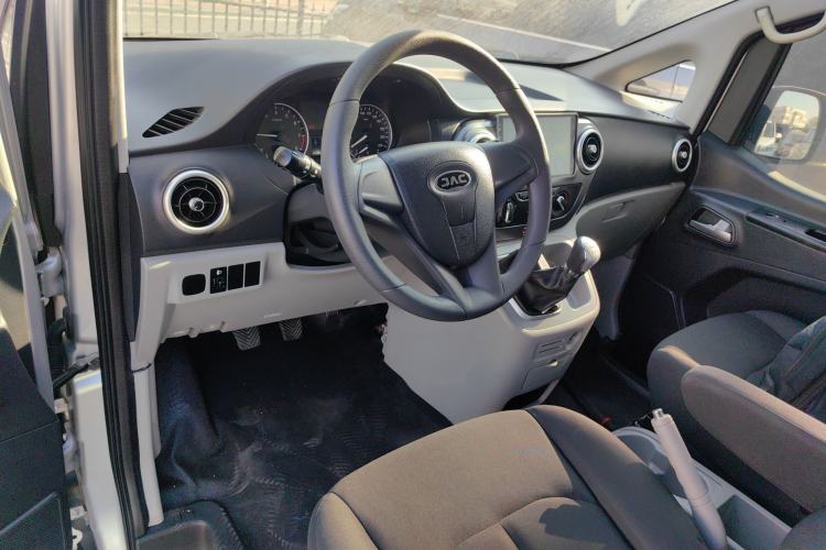 Used JAC Refine M3 2019 1.8L 2-Seat Shuttle Version