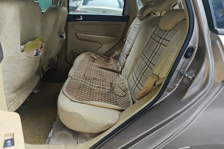 Used BAIC E Series 2012 Hatchback 1.5L Automatic Leshang Version