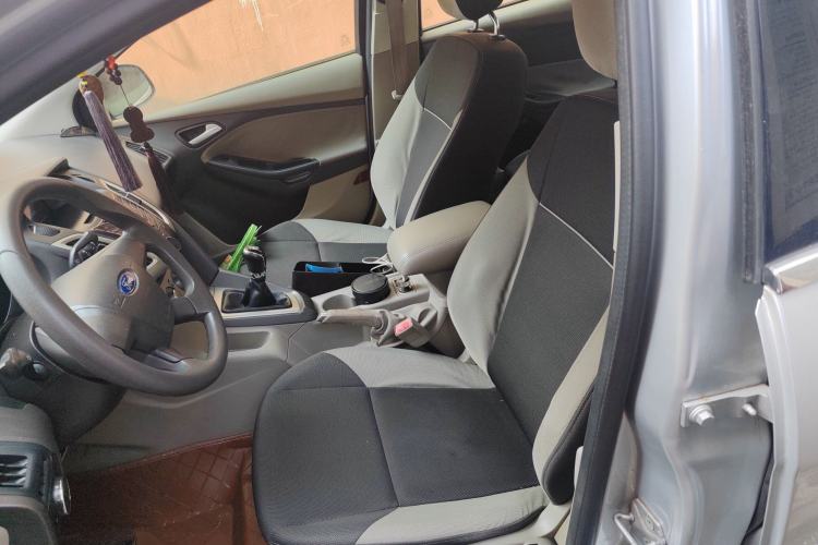 Used Ford Focus 2012 Sedan 1.6L Manual Comfort Model