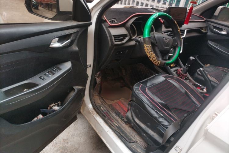 Used Wuling Hongguang S3 2019 1.5L Manual Standard Version China VI Standard