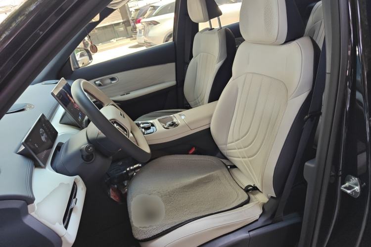 Used Geely Galaxy Xingjian 7 EM-i 2025 120km Exploration+ Version
