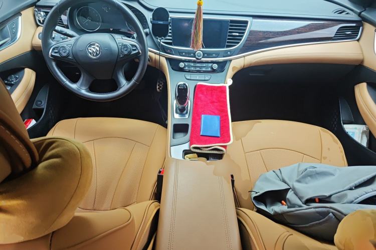 Used Buick LaCrosse 2016 20T Elite Edition Center Console