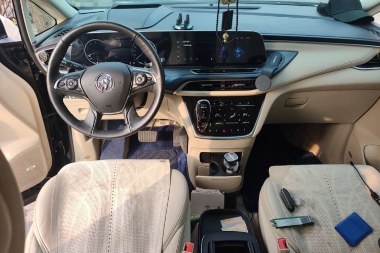 Used Buick GL8 2022 ES Landtrek 653T Smart Flagship Model Center Console