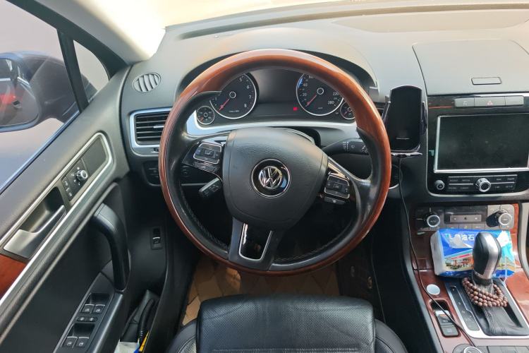 Used Volkswagen Touareg 2015 3.0 TSI Luxury Model
