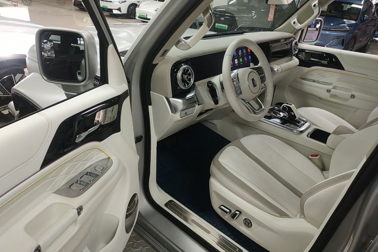 Used Cyberspace Tank 300 2021 2.0T Cyber Tank