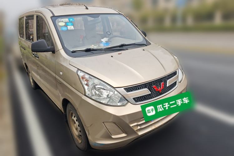 Used Wuling Rongguang V 2018 1.5L Practical Version Front Right 45 Deg