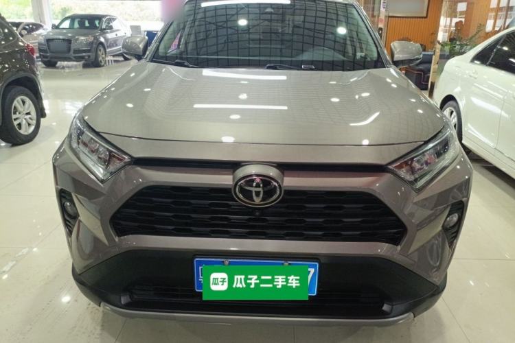 Used Toyota RAV4 2021 2.0L CVT Two-Wheel Drive Fashion Edition
