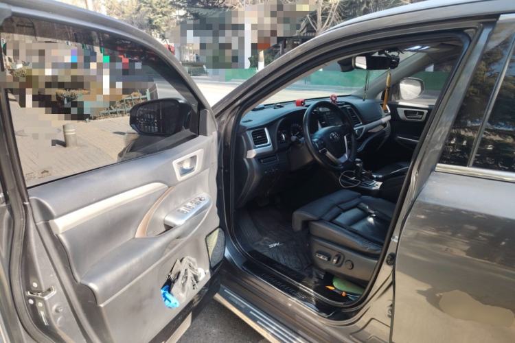 Used Toyota Highlander 2018 2.0T Four-Wheel Drive Prestige Version 7 Seats China V Emission Standard