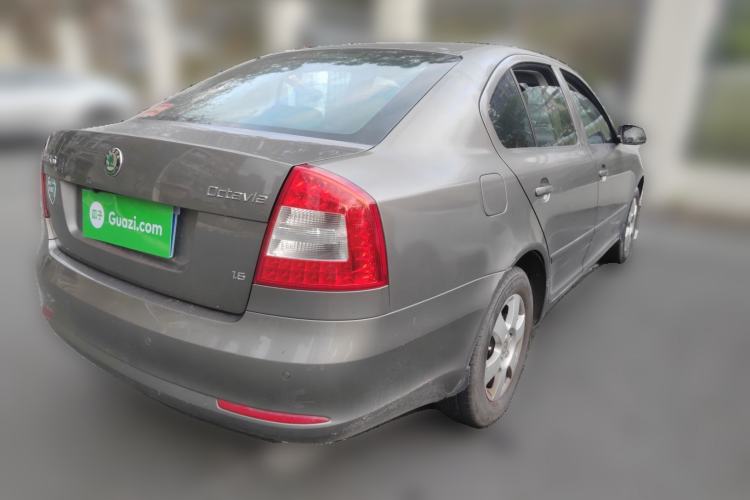 Used Skoda Octavia 2012 1.6L Automatic Yijie Edition Rear Right 45 Deg