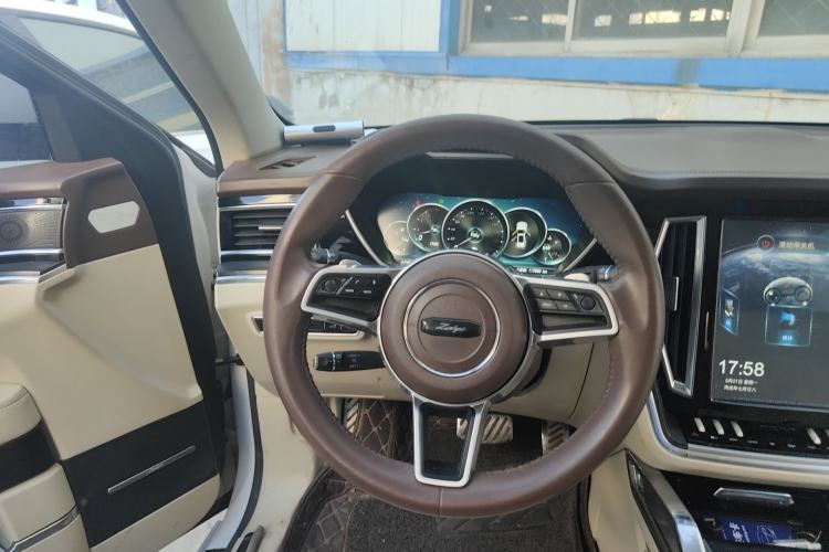 Used Zotye T700 2017 1.8T Dual-Clutch Prestige Model Steering Wheel