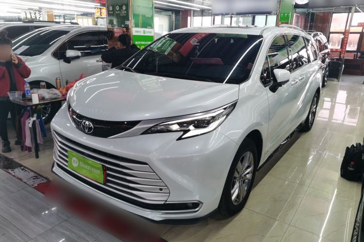 Used Toyota SIENNA 2024 2.5L Hybrid Four-Wheel Drive Prestige Edition