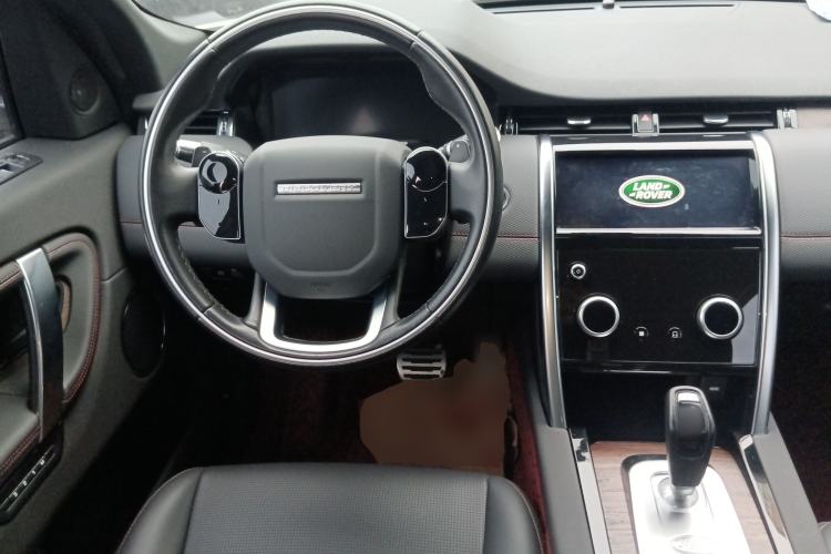Used Land Rover Discovery Sport 2020 249 PS R-Dynamic Performance Tech Edition 7 Seats Steering Wheel