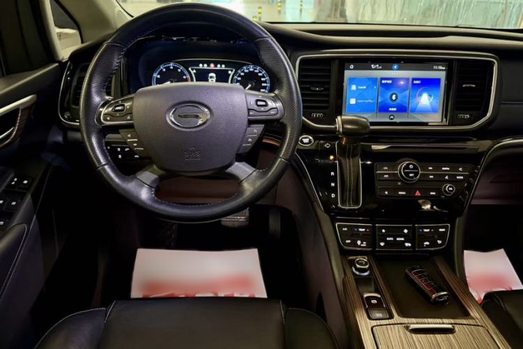 Used GAC Trumpchi M8 2018 320T Luxury Edition
