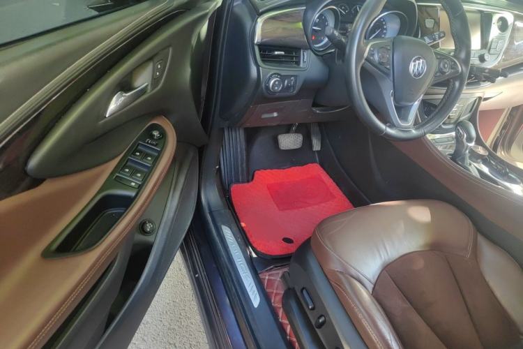 Used Buick Envision 2018 20T Two-Wheel Drive Luxury Model
