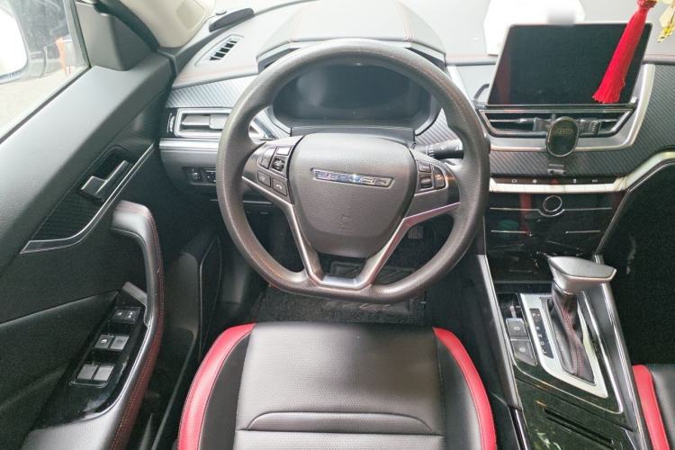 Used Venucia T60 2020 1.6L CVT Smart Drive Version China VI Standard Steering Wheel