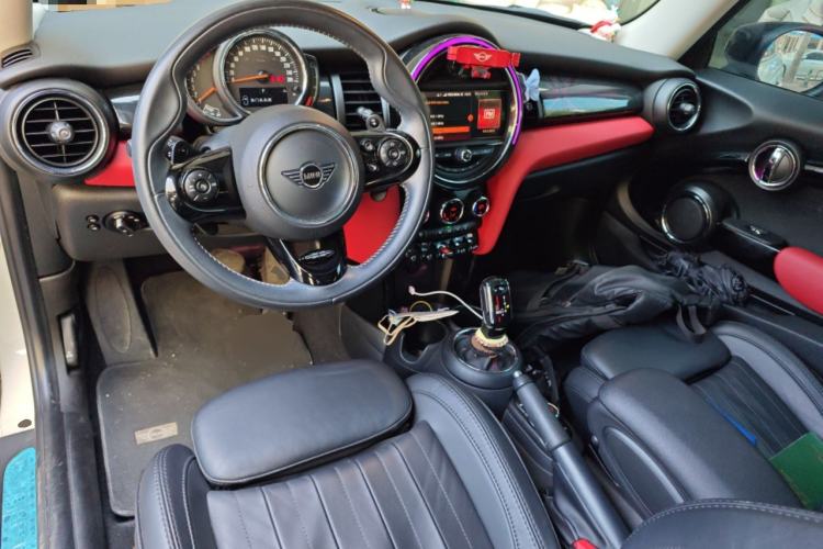 Used MINI 2019 2.0T COOPER S Artist Center Console