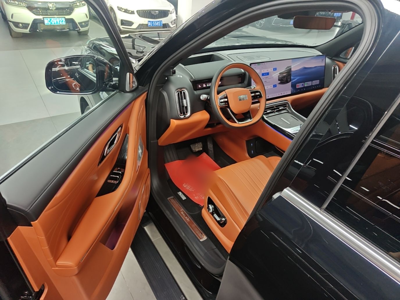 Geely Galaxy M9 2025 Model 210km Four-Wheel-Drive Leading Edition — снимка 18