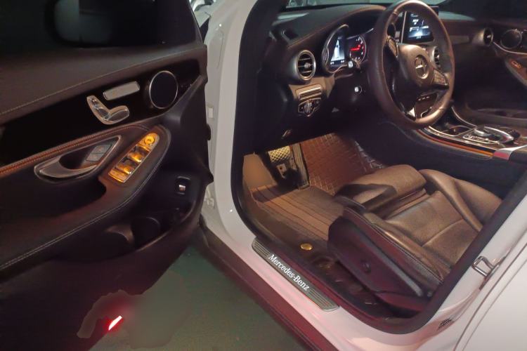 Used Mercedes-Benz GLC 2019 GLC 260 L 4MATIC Dynamic Model