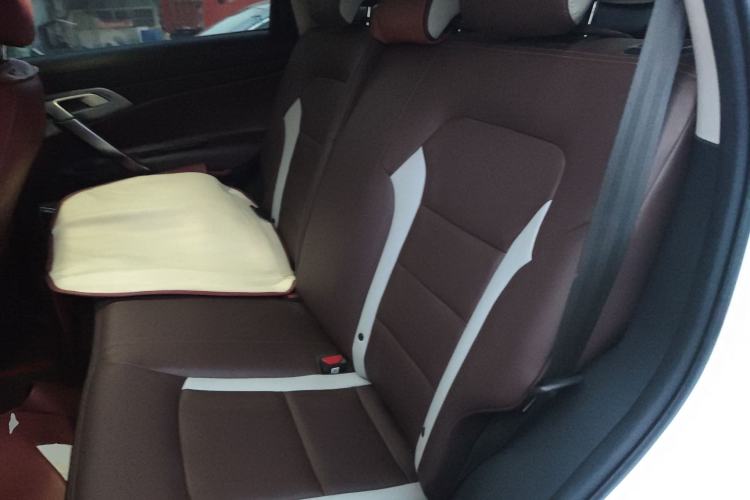 Used Geely Auto Emgrand X7 Sport 2022 1.8TD DCT Zhiya Trim
