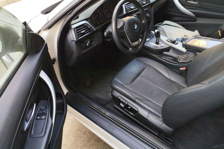 Used BMW 4 Series 2014 420i Fashion Model