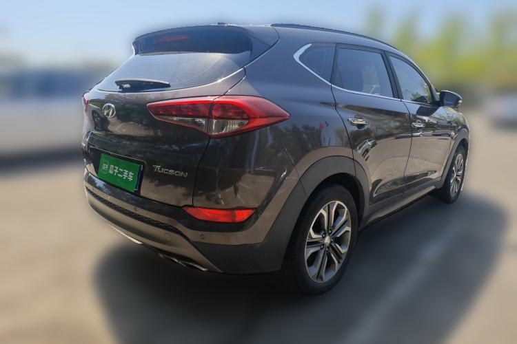 Used Hyundai Tucson 2015 1.6T Dual-Clutch Two-Wheel-Drive Leading Model Rear Right 45 Deg