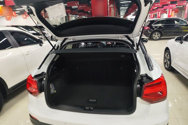 Used Audi Q2L e-tron 2019 Q2L e-tron Pure Electric Smart Enjoyment Model Trunk