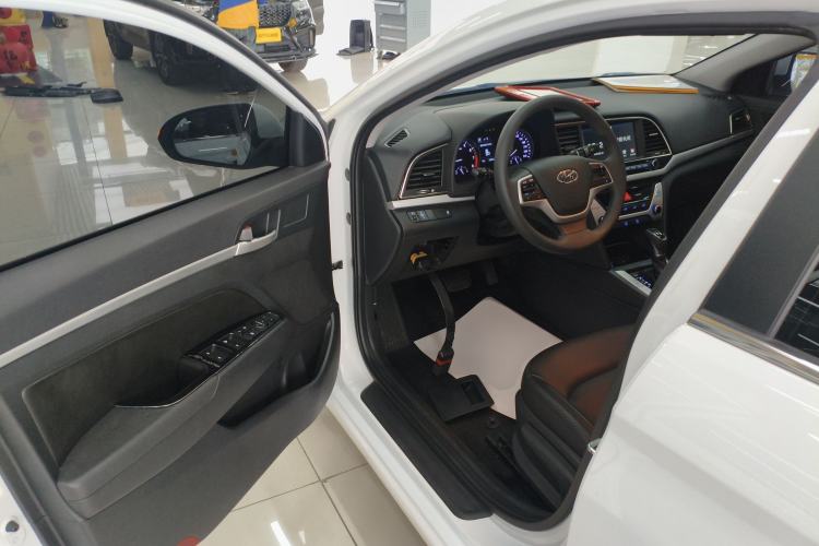 Used Hyundai Elantra (6th Generation / Lingdong) 2016 1.6L Automatic ZhiXuan – Elite Version Driver Seat