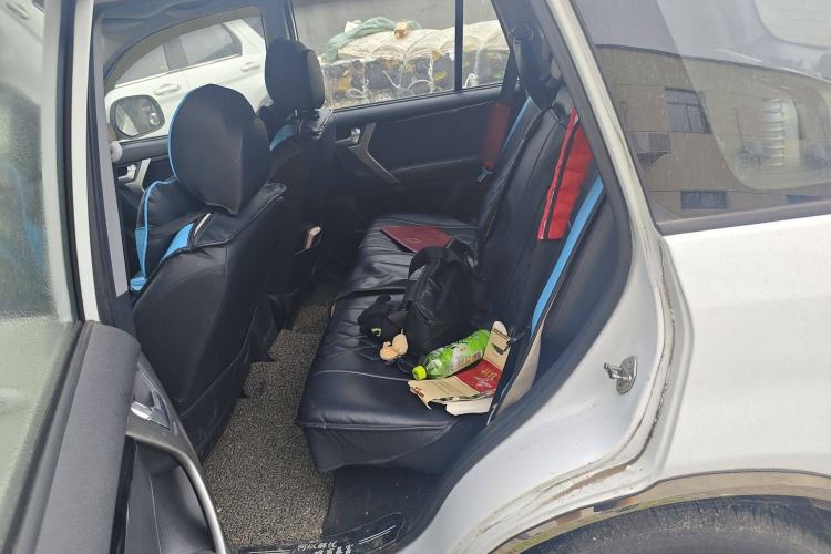 Used Chery Tiggo 3 2016 1.6L Manual ZhiShang Edition Left Rear Seat