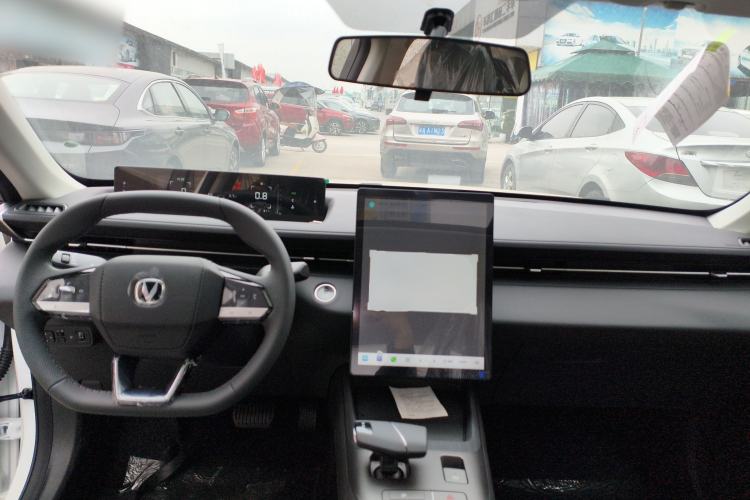 Used CHANGAN Eado 2025 Blue Whale 1.5T 500Bar Prestige Model
