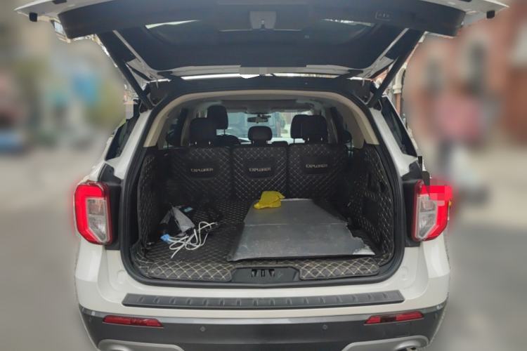 Used Ford Explorer 2020 EcoBoost 285 4x4 Trend Edition 7-Seater Trunk