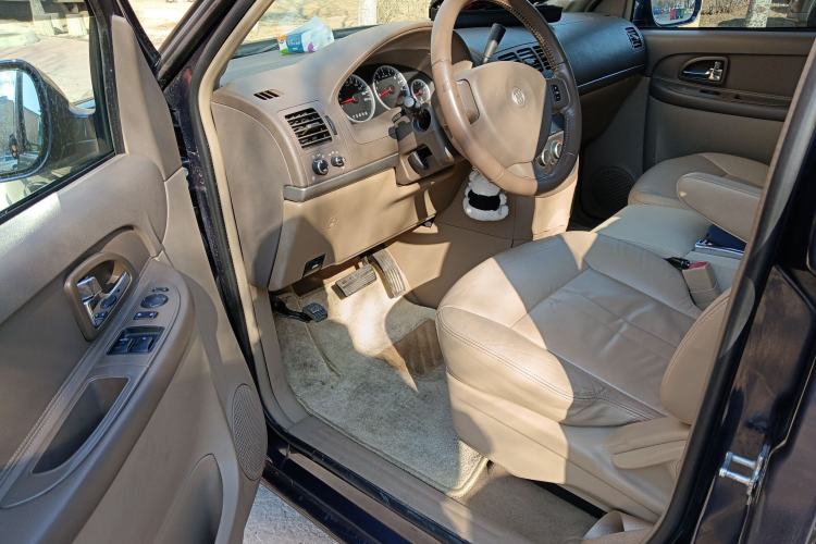 Used Buick GL8 2011 2.4L LT Executive Edition
