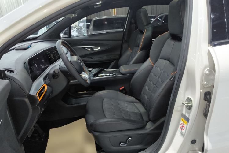 Used Changan UNI-T 2022 1.5T Prestige Version
