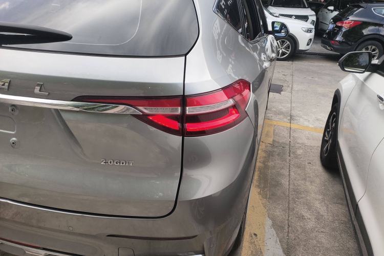 Used Haval F7 2019 2.0T Two-Wheel-Drive i-Van China VI Standard