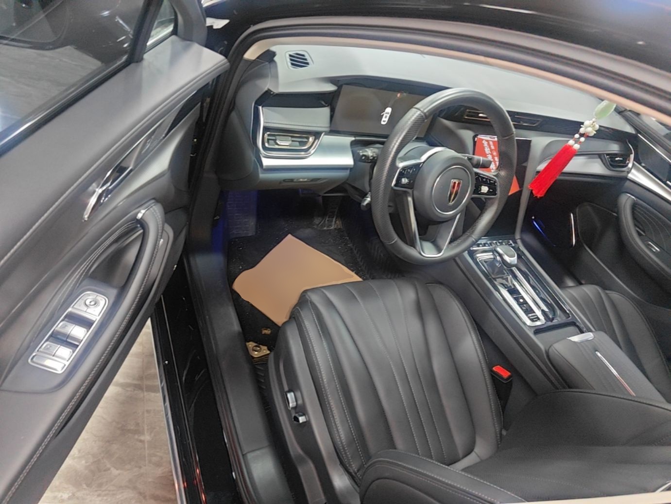 Hongqi H5 2024 2.0T Automatic Smart Connect Flagship Edition - Chinese Trim Xiang — снимка 18