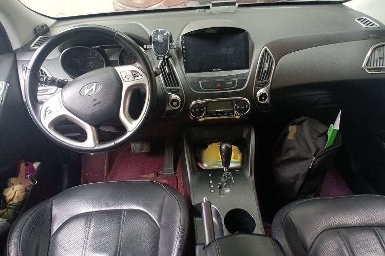 Used Hyundai ix35 2013 2.0L Automatic Two-Wheel Drive Smart GLS China IV Standard