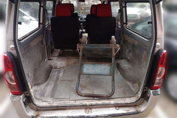 Used Wuling Rongguang 2011 1.2L Comfort Model Trunk